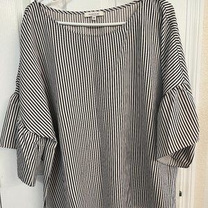 Minna 3XL Black and White Blouse with Ruffled Sleeves